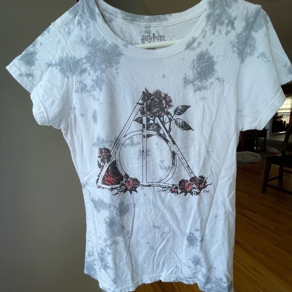 Harry Potter deathly Hallows Rose tie dye T-shirt in a size medium - Picture 6 of 9